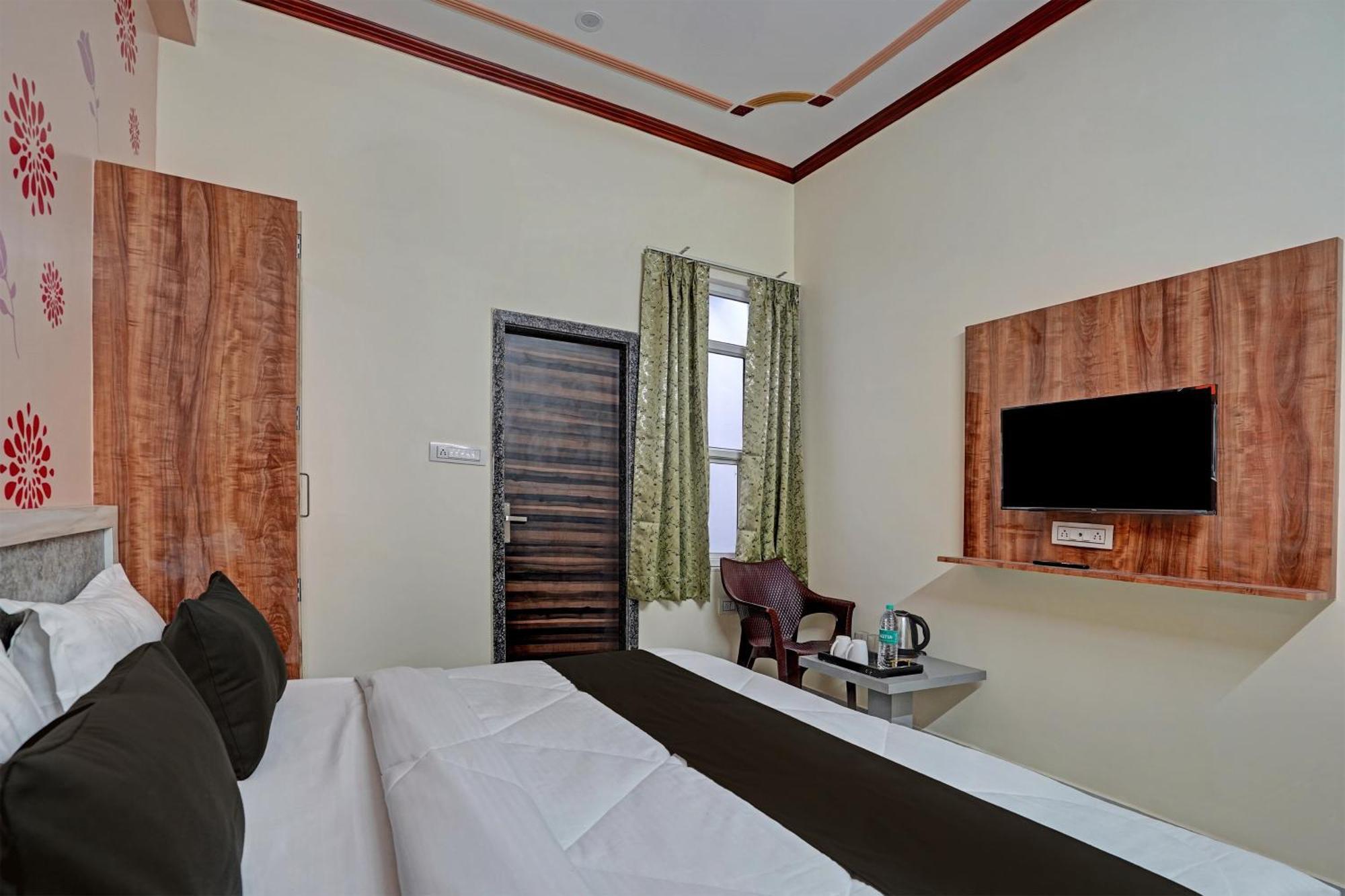 Hotel O Surya Mahal Джапур Экстерьер фото